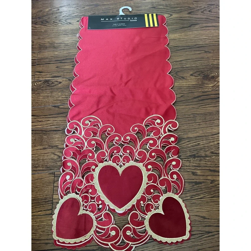 Max Studio Home Table Runner 16